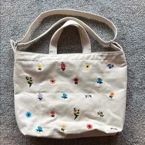 Baggu Cream Canvas Tote with Floral Embroidery